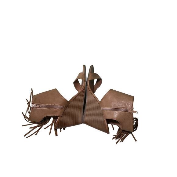 Rampage Wollie Strappy Sandal Women's 9 Brown Leather Fringe Wedge Heel Peep Toe - Picture 6 of 7